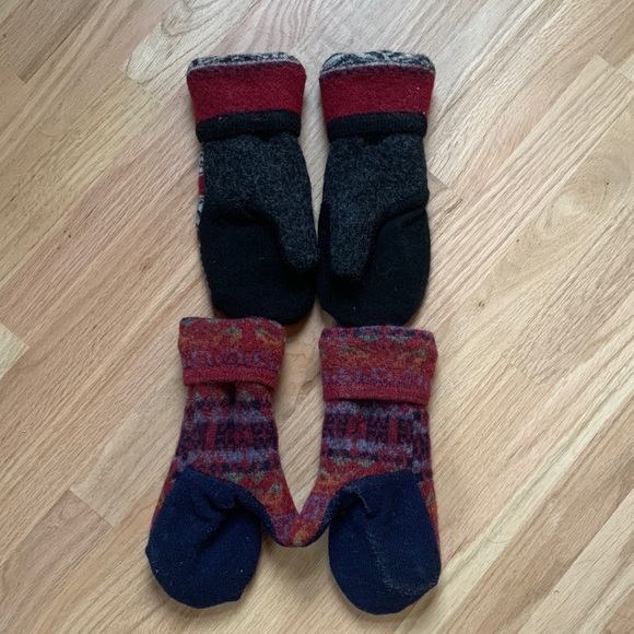 Upcycled Wool Sweater Mittens Women’s Medium - Picture 3 of 9